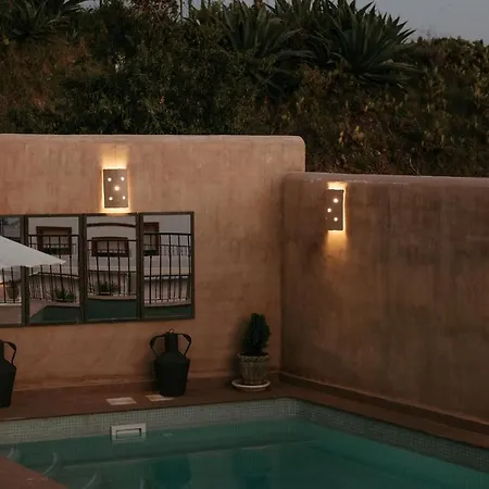Casa Victoire Bed & Breakfast